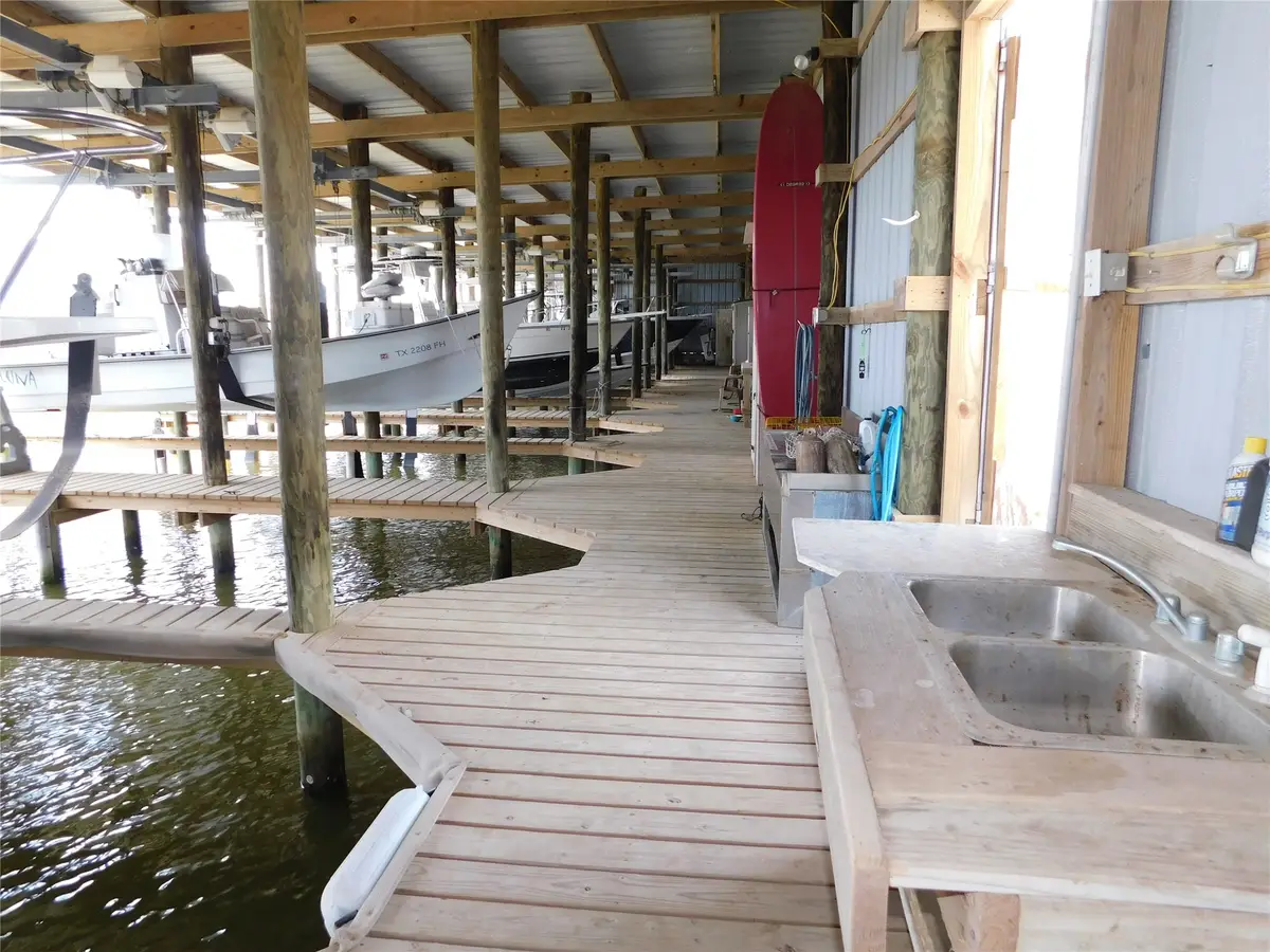 7W Port Street, Port Lavaca, TX 77979 - #1