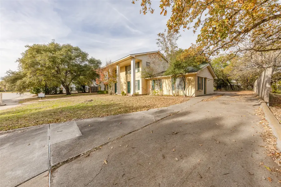 1805 Briar Oaks Drive, Bryan, TX 77802 - Image #3