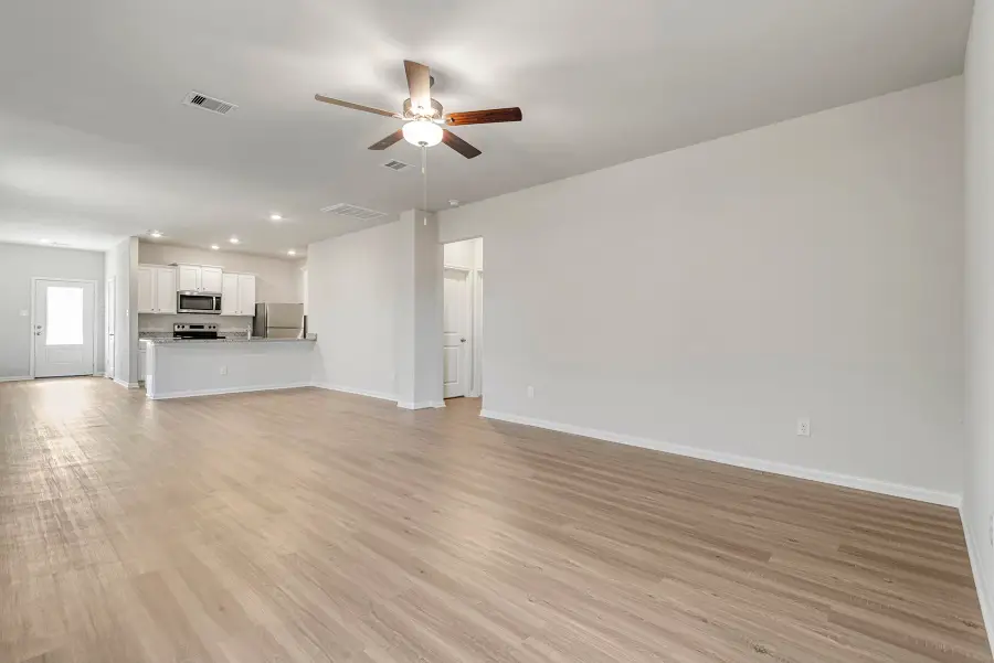 8208 Vanilla Orchid Drive, Houston, TX 77016 - Image #2