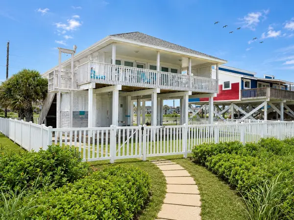 22321 Kennedy Drive, Galveston, TX 77554