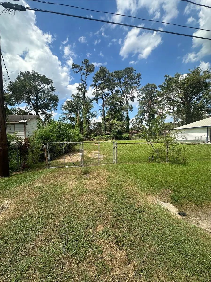 8213 Flintridge Drive, Houston, TX 77028 - #2