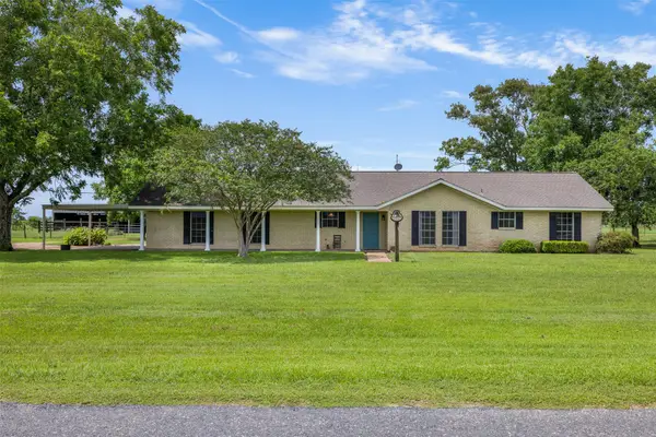 17132 County Road 268, East Bernard, TX 77435