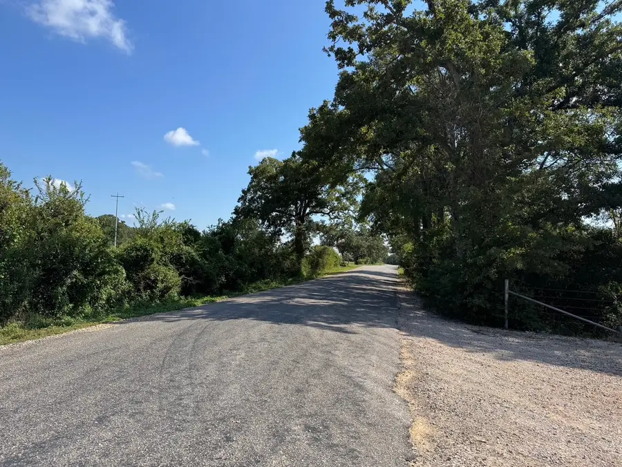 13115 Schoenemann Road, Carmine, TX 78932 - #3