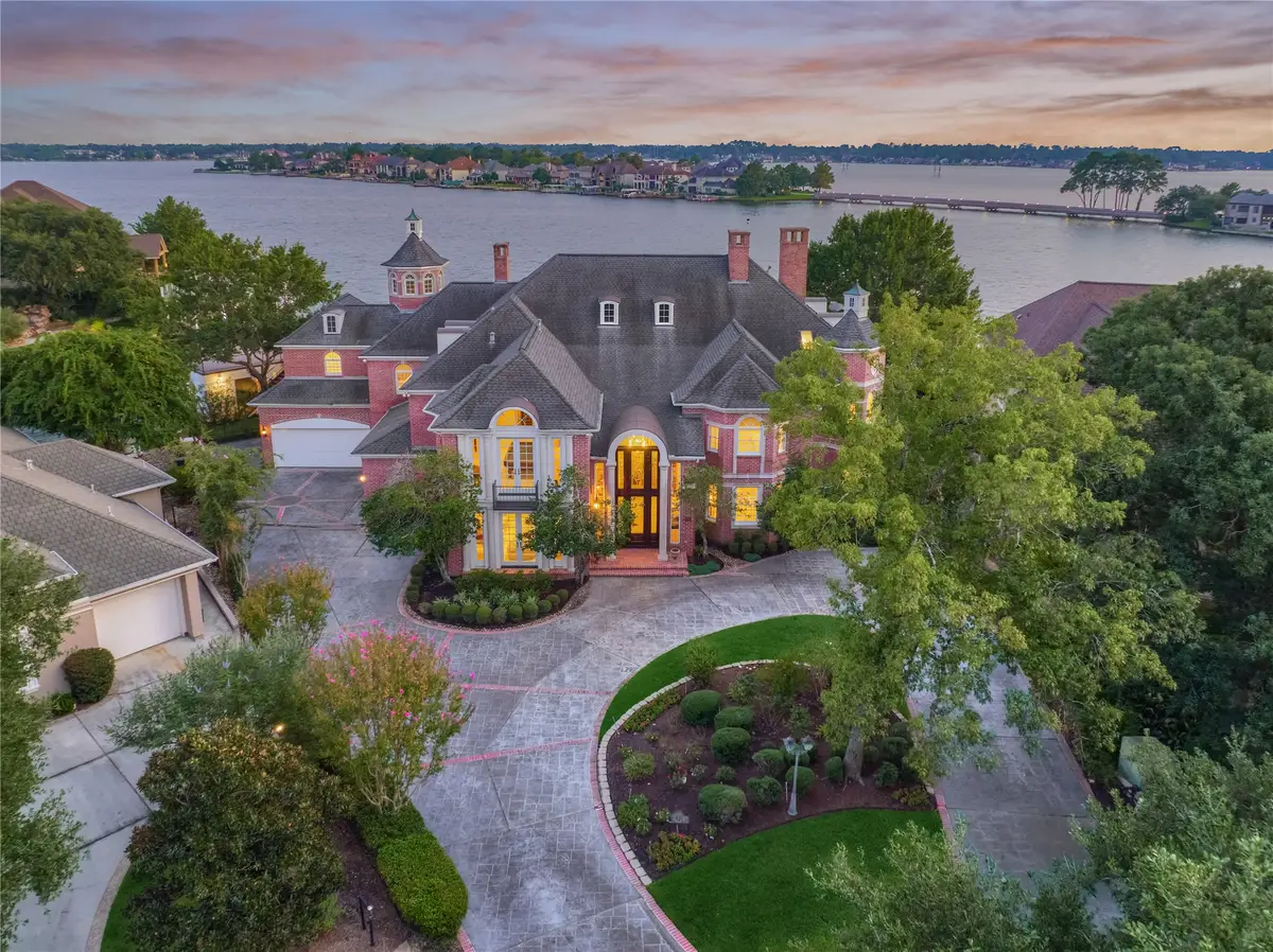 36 Bentwater Bay Circle, Montgomery, TX 77356 - Image #1