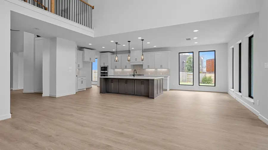 10822 Valencia Bend Drive, Missouri City, TX 77459 - Image #3