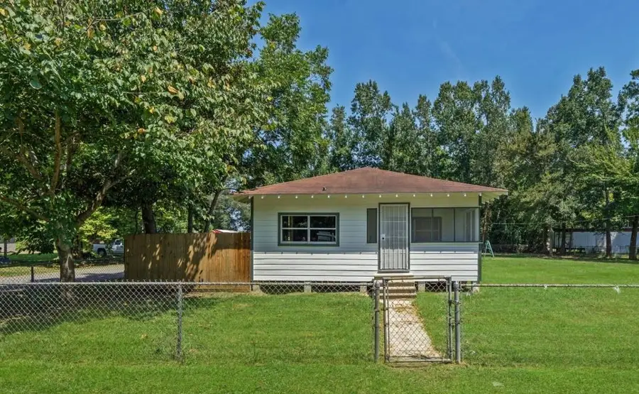 701 Clay Street, Cleveland, TX 77327 - #2