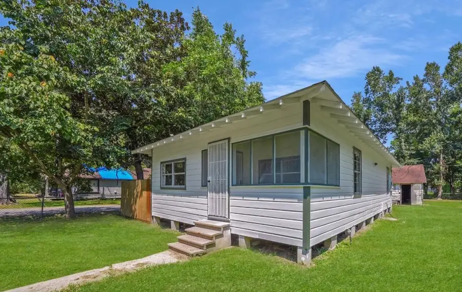 701 Clay Street, Cleveland, TX 77327 - #3