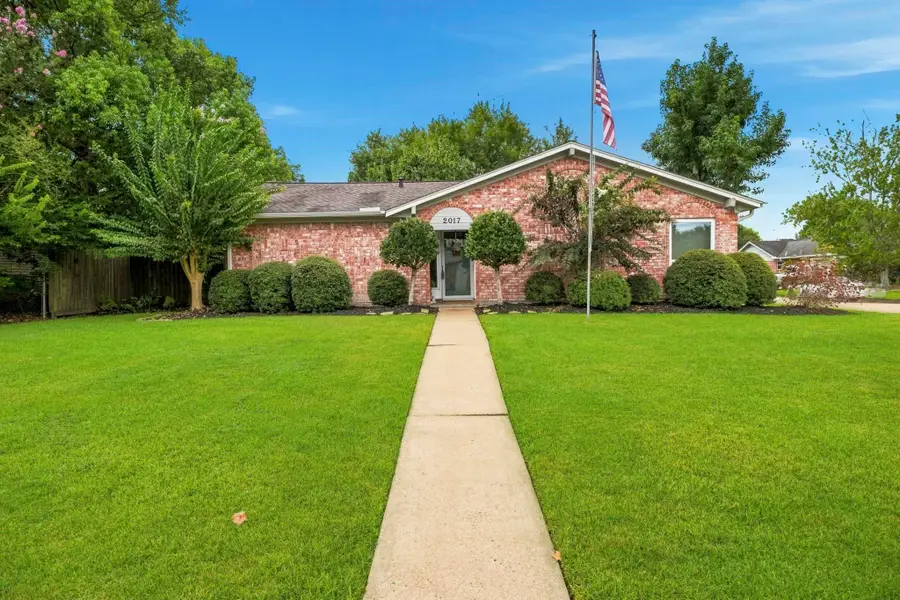 2017 Victoria Court, League City, TX 77573 - #2