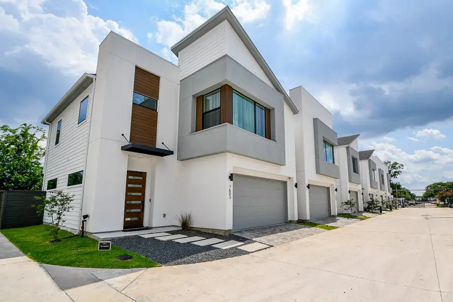 7603 Jacquelyn Gardens Lane, Houston, TX 77055 - Image #2