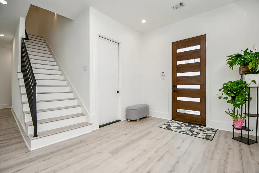 7603 Jacquelyn Gardens Lane, Houston, TX 77055 - Image #3