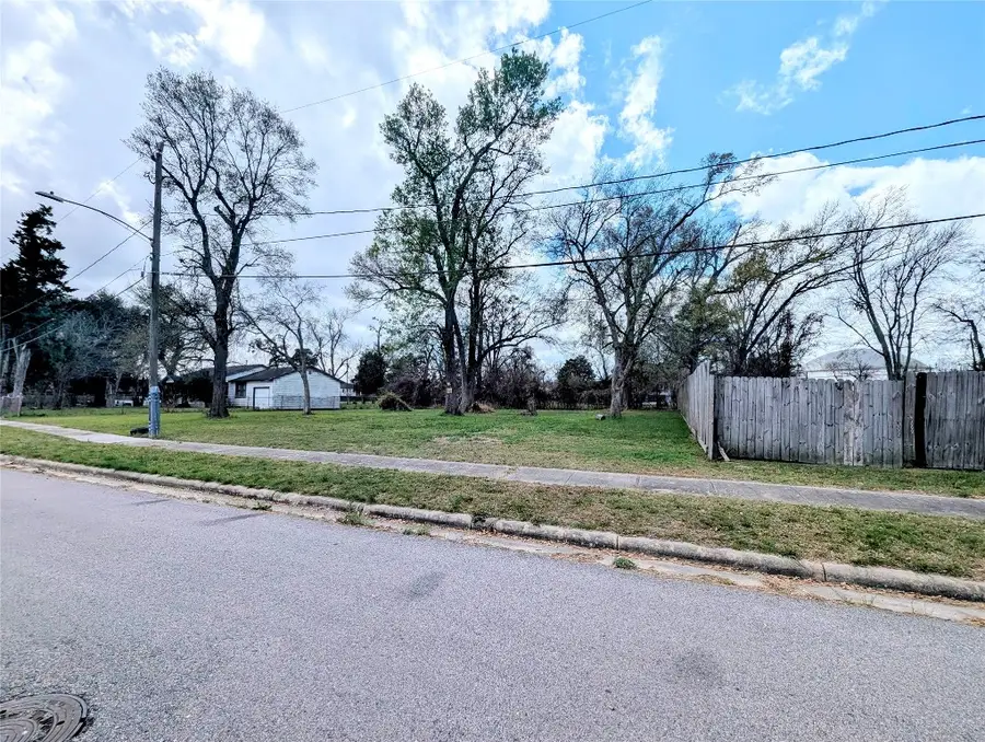 0 Beaver Drive, Houston, TX 77029 - #2