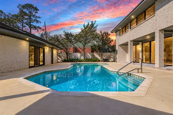 5614 Indian Circle, Houston, TX 77056
