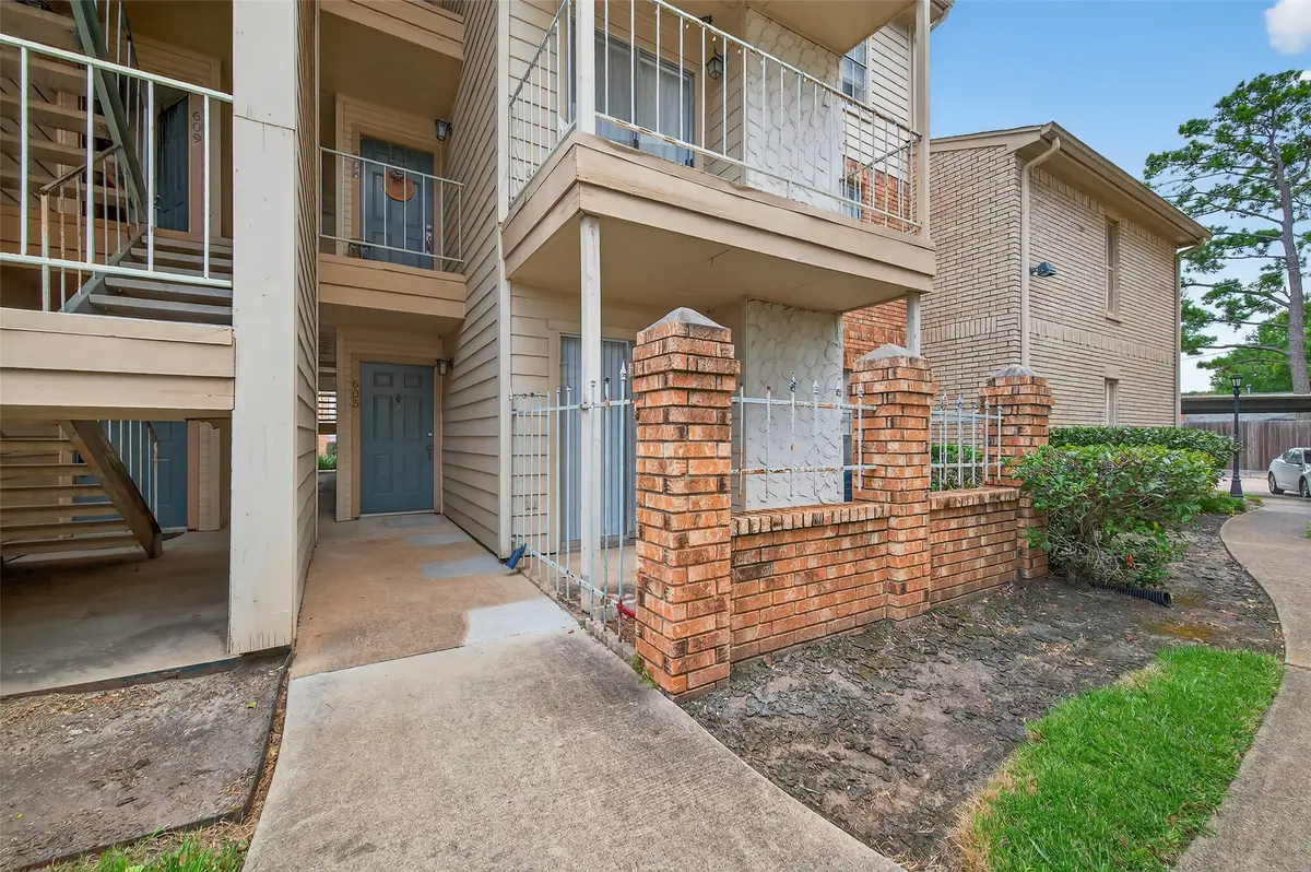 12550 Whittington Drive #605, Houston, TX 77077 - Image #1