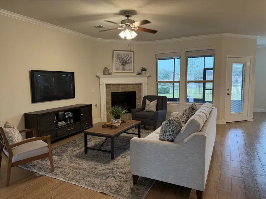 415 Spindrift Circle, Richmond, TX 77469 - Image #3