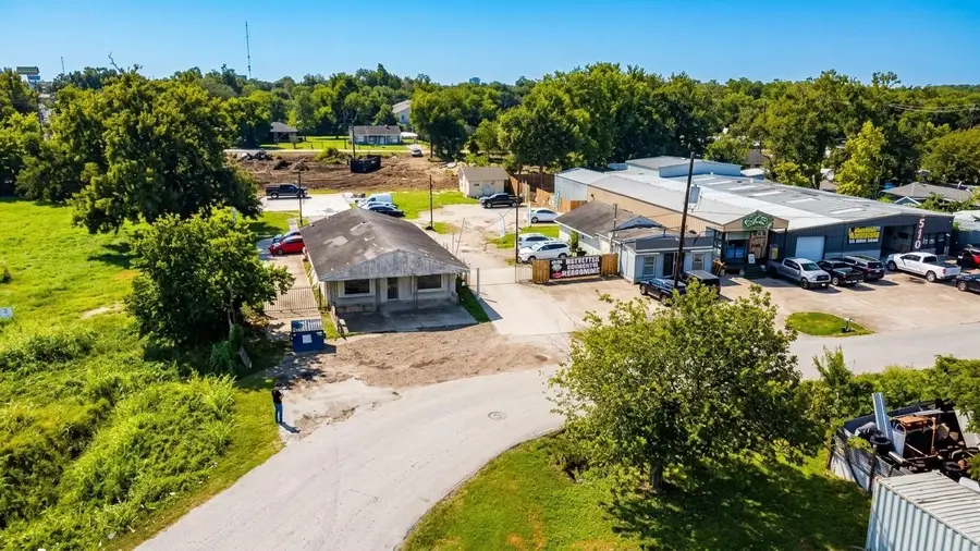 518 Westbrook Drive #1, Houston, TX 77037 - #3