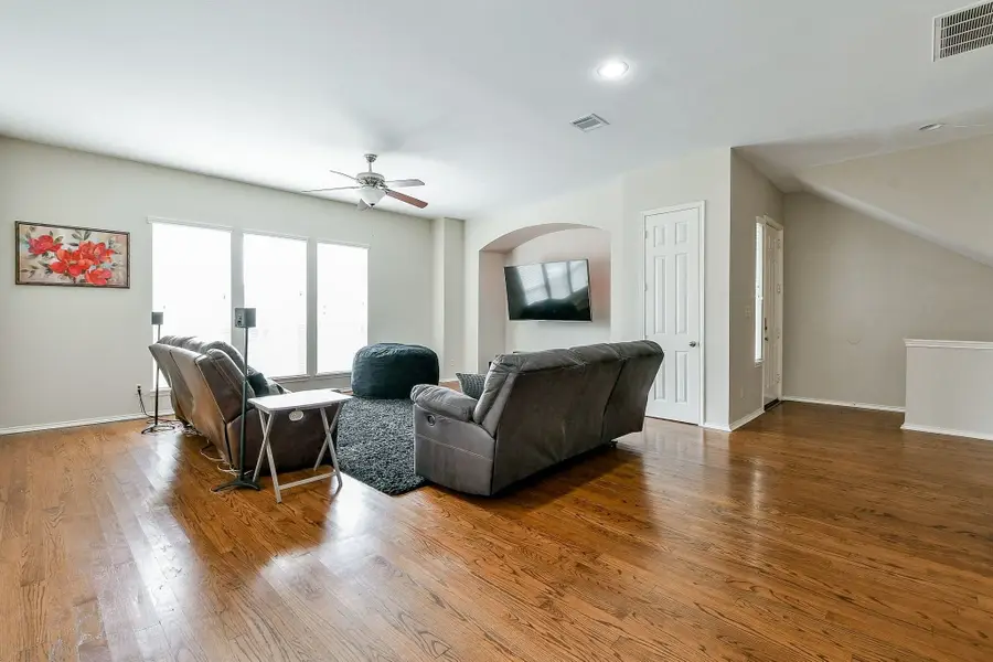 7007 Plum Creek Trail Lane, Houston, TX 77087 - Image #3