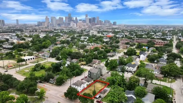 2705 Alabama Street, Houston, TX 77004 - #1