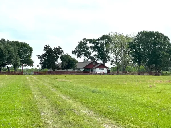 3798 Johnston Road, Wallis, TX 77485