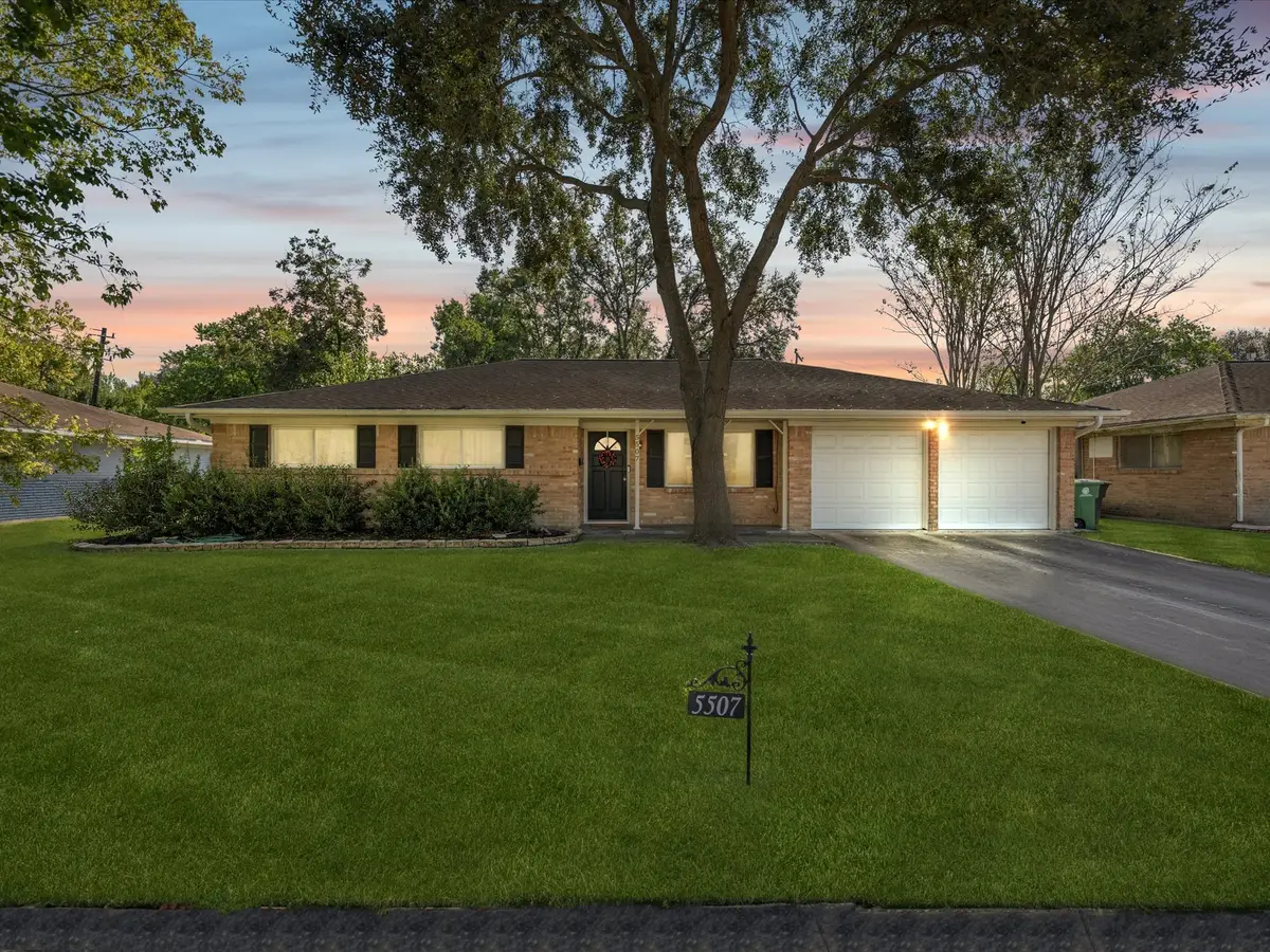 5507 Effingham Drive, Houston, TX 77035 - Image #1