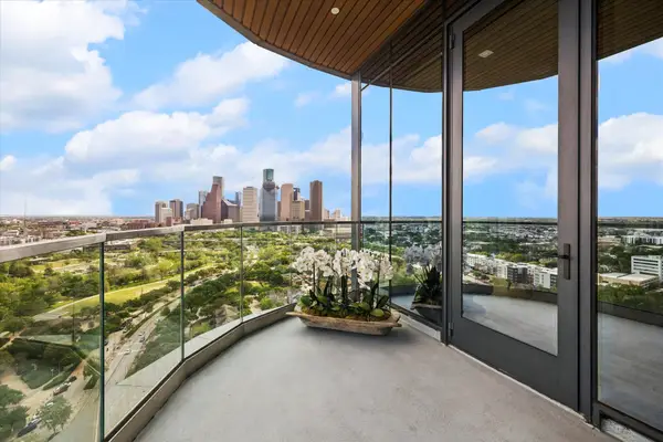 1711 Allen Parkway #2106, Houston, TX 77019