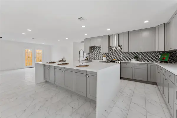 311 Road 51021, Cleveland, TX 77327