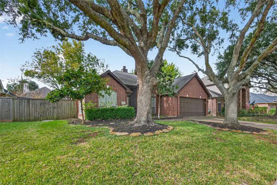 1111 Summer Brk, Sugar Land, TX 77479 - Image #2