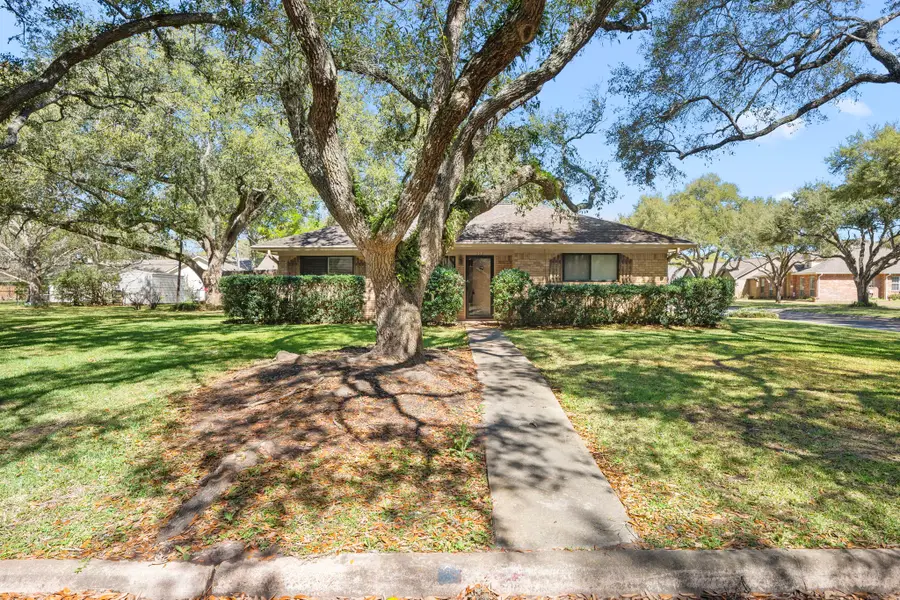 502 Dan Street, East Bernard, TX 77435 - #3