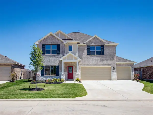 515 High Holly Circle, Magnolia, TX 77354