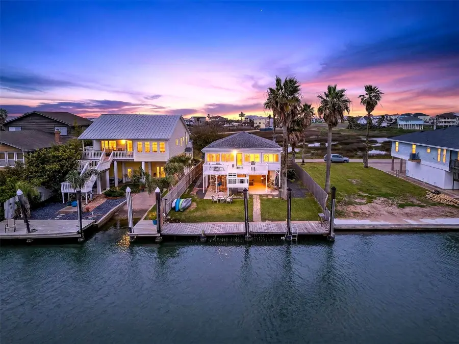 906 91st Street, Galveston, TX 77554 - #2