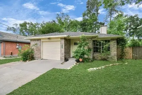 8106 Claiborne Street, Houston, TX 77078 - #1