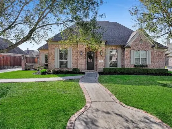 2555 Amberwood Drive, Beaumont, TX 77713