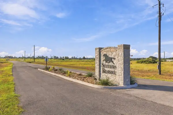 101 Oak Hollow Court, Cat Spring, TX 78933