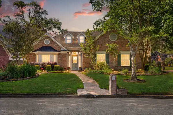 3902 Haven Pines Drive, Kingwood, TX 77345