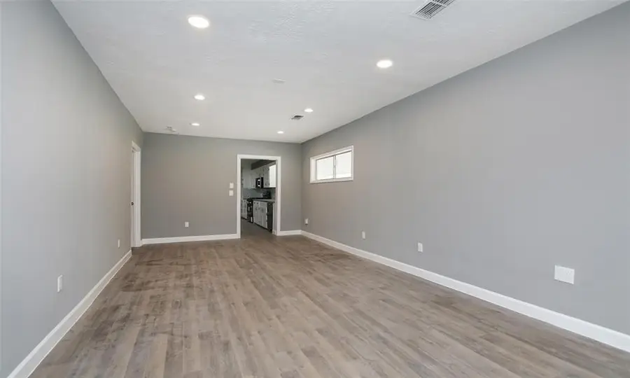 402 S 72nd Street, Houston, TX 77011 - Image #3