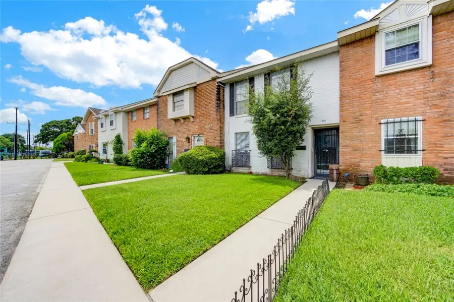 6723 Tarnef Drive #723, Houston, TX 77074 - #3