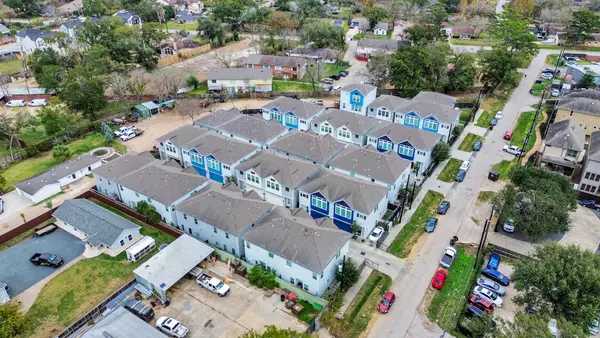 9448 Kerrwood Lane, Houston, TX 77080