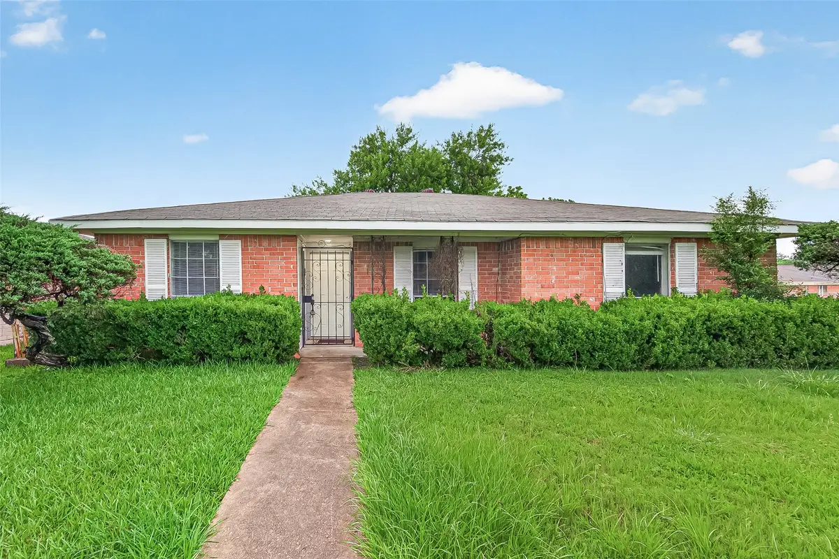 3102 Knotty Oaks Trail, Houston, TX 77045 - #1