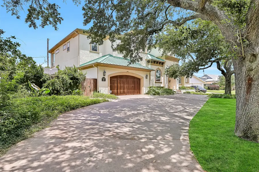 1301 Harbor View Drive, Galveston, TX 77550 - #3