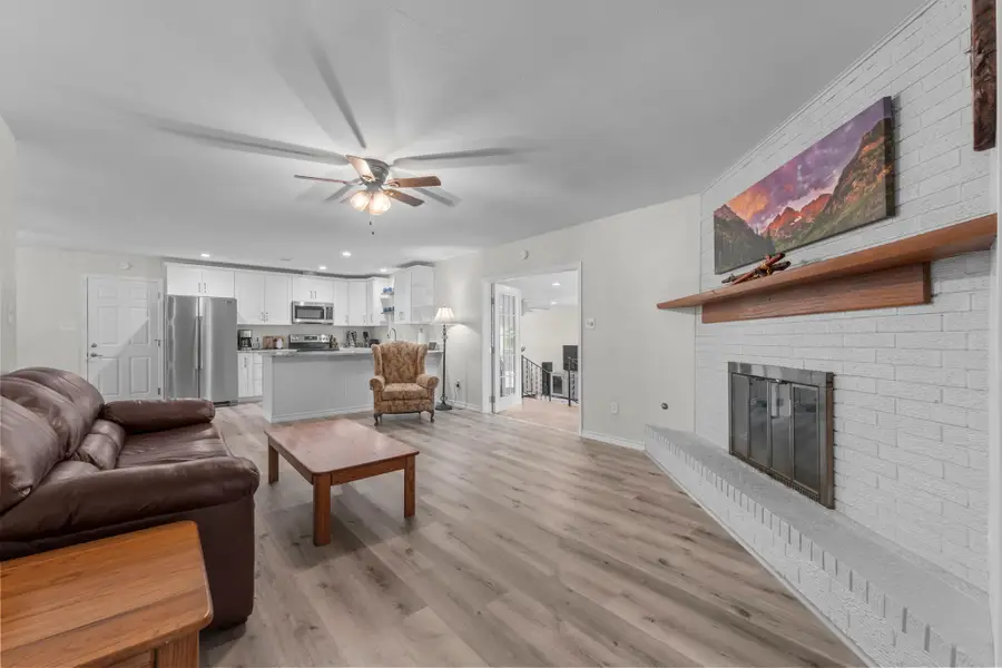 209 Summit Drive, Conroe, TX 77303 - #2