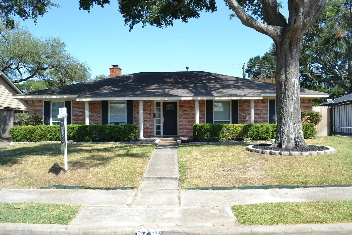 6230 Rutherglenn Drive, Houston, TX 77096 - Image #1