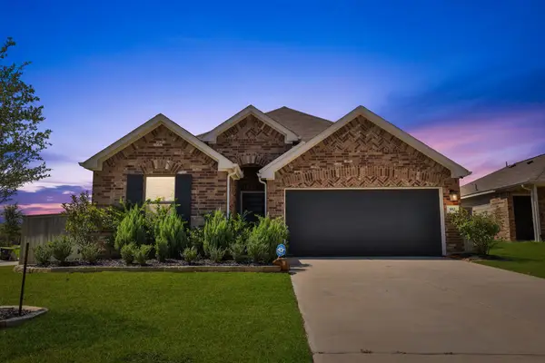 952 Gentle Moss Drive, Magnolia, TX 77354