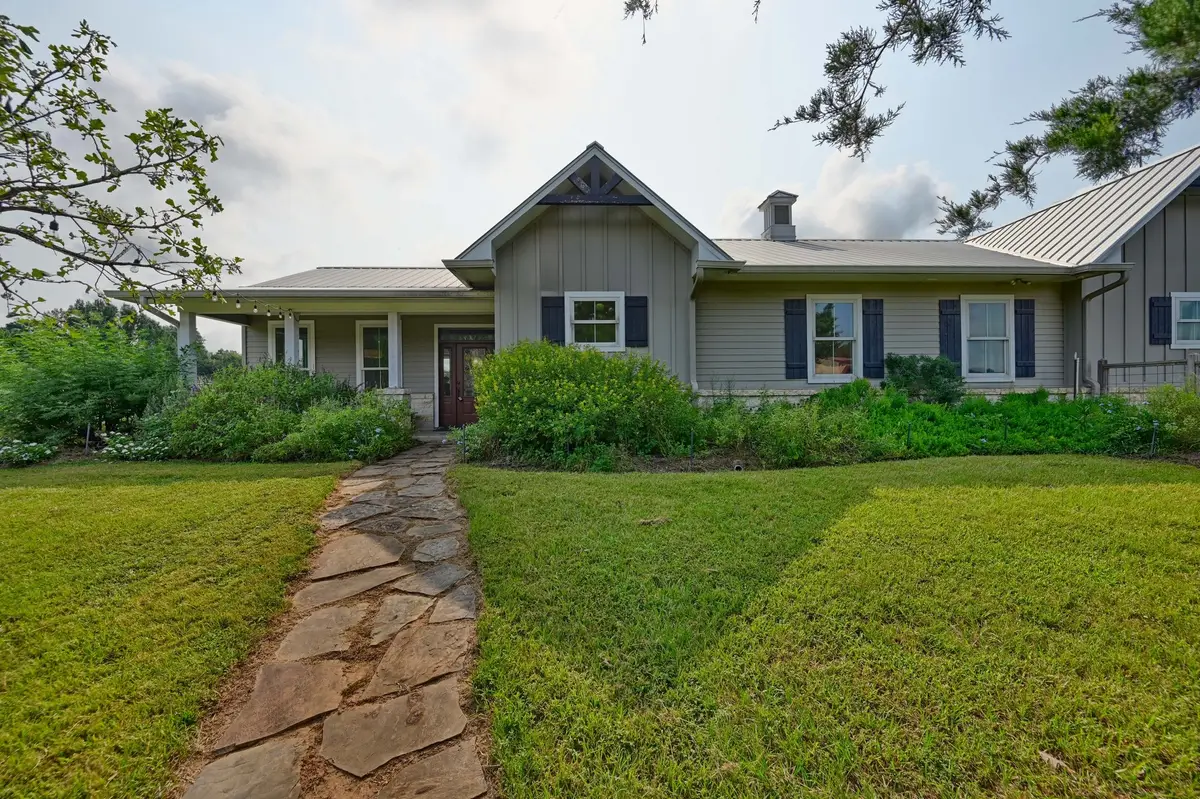 28322 Mellman Road, Hempstead, TX 77445 - Image #1