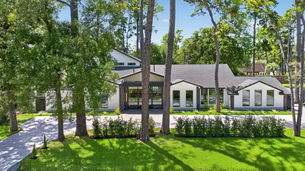 11823 Memorial Drive, Houston, TX 77024