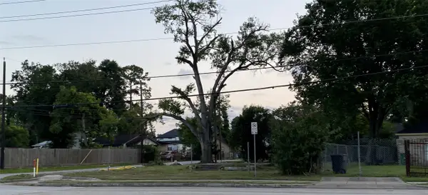 9905 Fulton Street, Houston, TX 77076