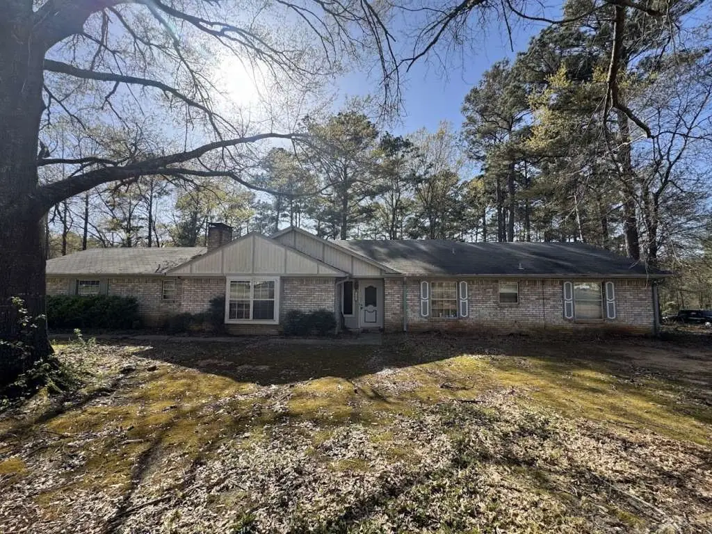 447 Plum Creek Road, Longview, TX 75605 - Image #1