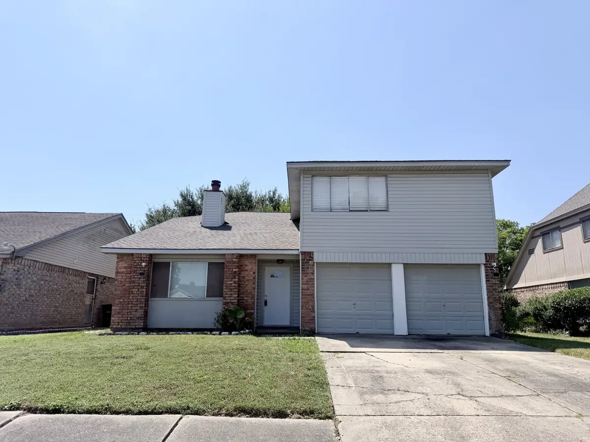 16518 Quail Briar Drive, Stafford Missouri City, TX 77489 - #1