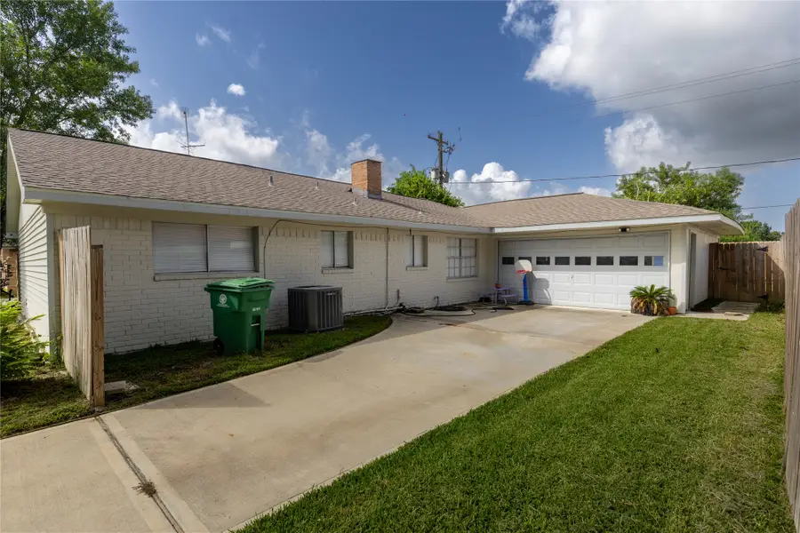 11106 Sagehill Drive, Houston, TX 77089 - Image #3