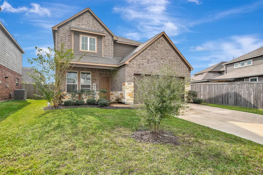 2631 Sunlit Meadow Trail, Fresno, TX 77545 - Image #2