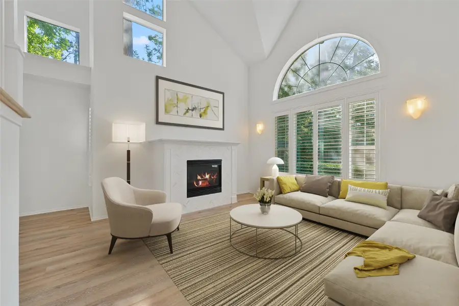 26 Lucky Leaf Court, The Woodlands, TX 77381 - Image #2