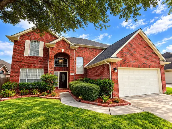 707 S Marathon Way, Stafford, TX 77477